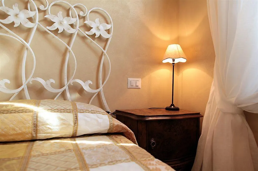 Bed & Breakfast Il Casale Dell'Arte - Le Case Antiche Bed and Breakfast Verucchio