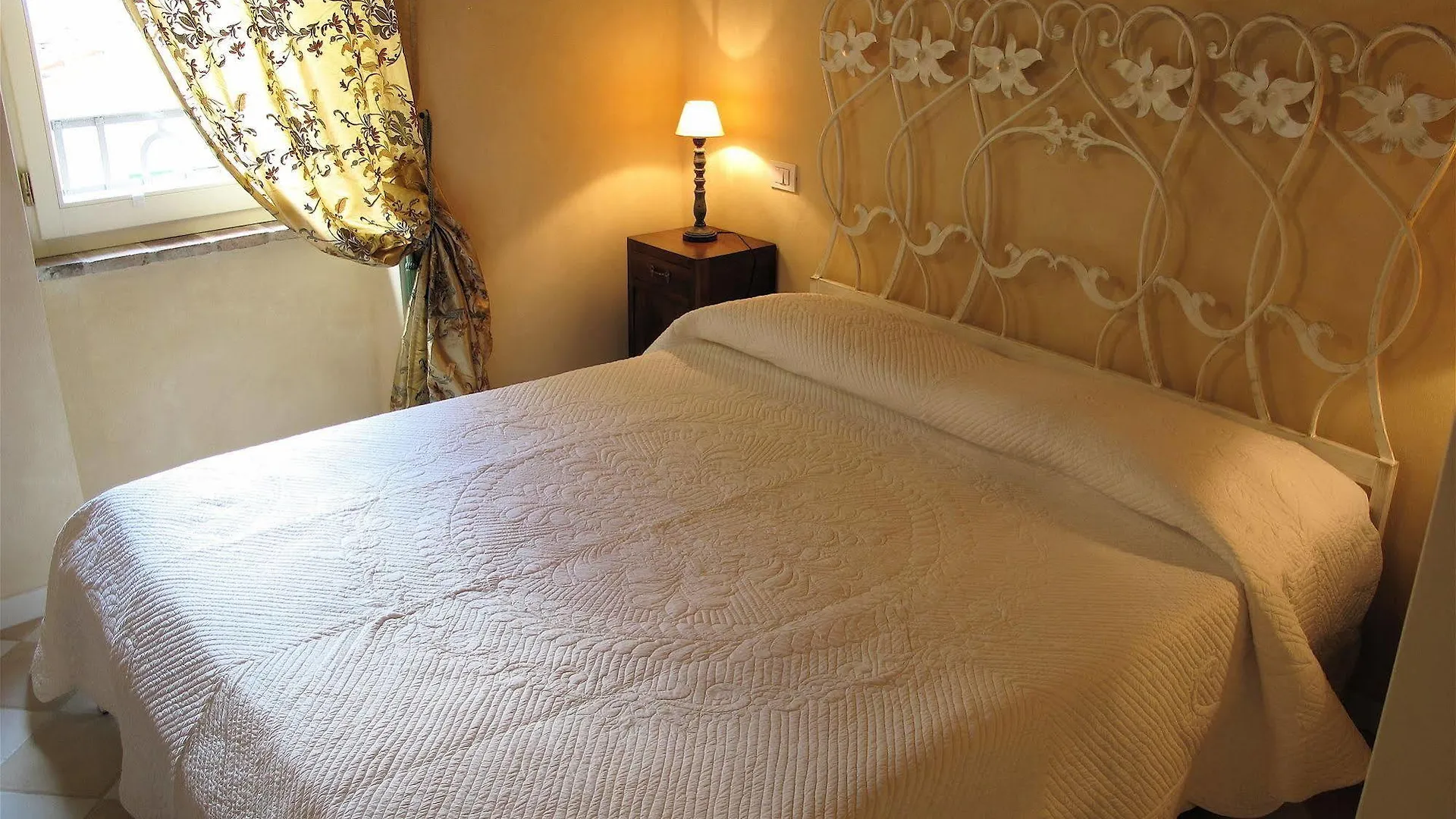 Il Casale Dell'Arte - Le Case Antiche Bed and Breakfast Verucchio 4*,  Italia